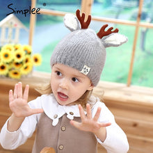 Load image into Gallery viewer, Christmas deer antlers design red baby hat Warm knitted kids caps for girls Cure animal ears autumn winter hat for girls