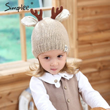 Load image into Gallery viewer, Christmas deer antlers design red baby hat Warm knitted kids caps for girls Cure animal ears autumn winter hat for girls